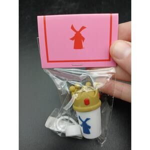 Dutch Bros Passenger Princess Straw Topper Crown Coffee NEW